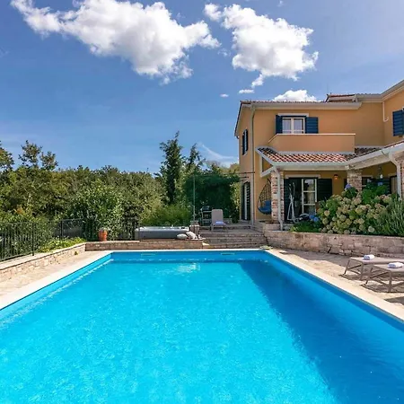 Villa Salvea بيت للعطل بوريتش